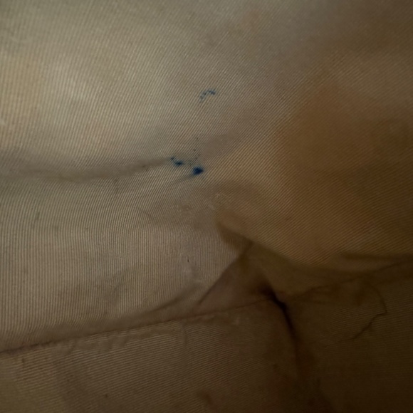 CHANEL GOLD TOTE - Picture 12 of 14